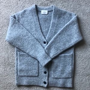 Aritzia- Wilfred Ruth Cardigan Sweater.
